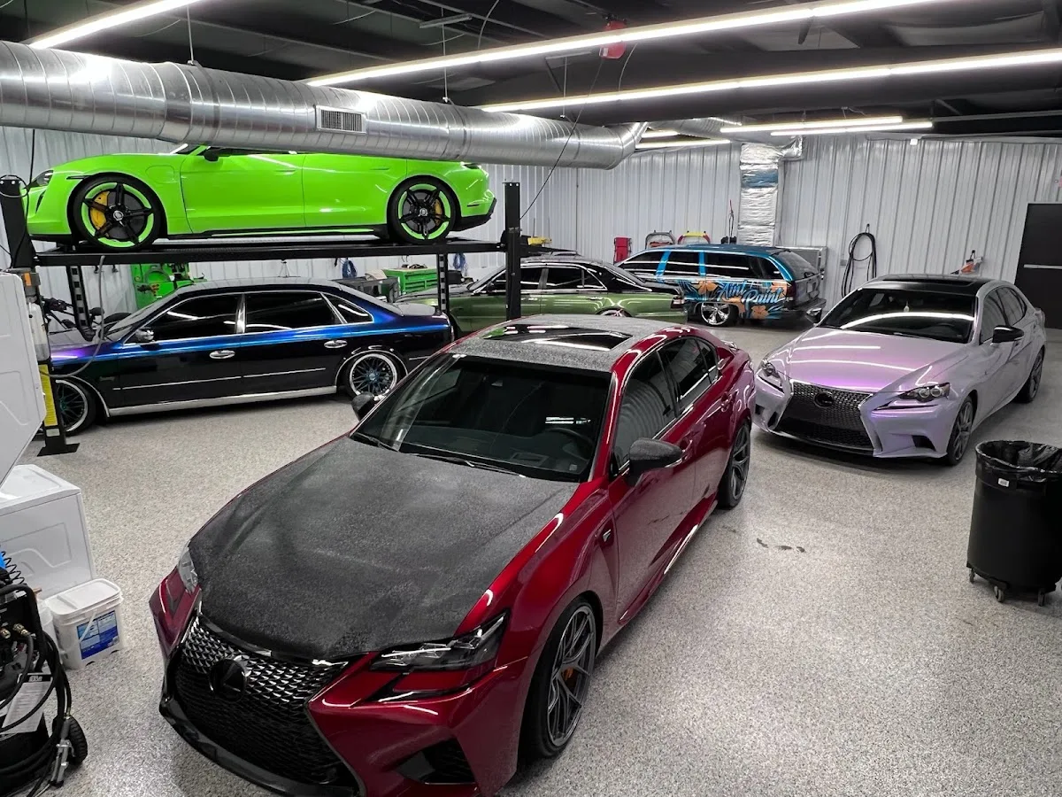 DeDona Tint & Graphics