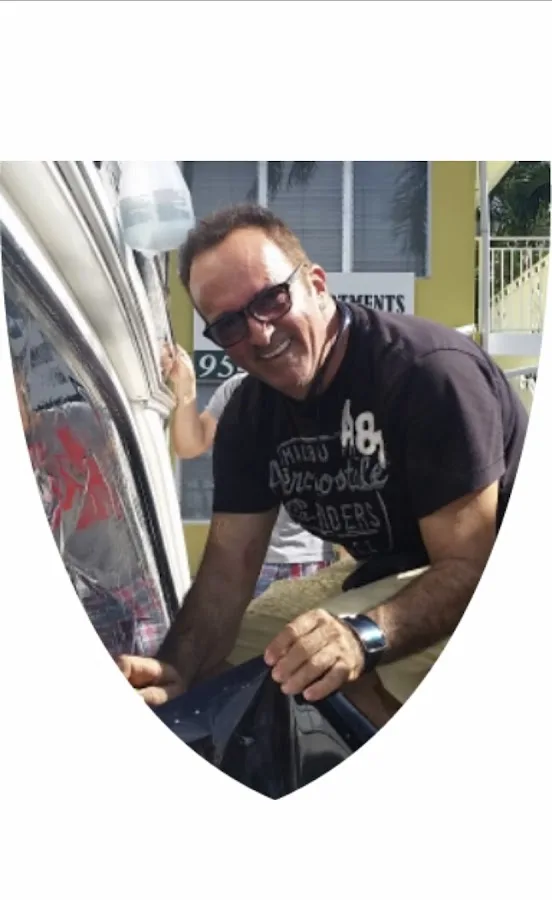 Gino’s Mobile Window Tinting
