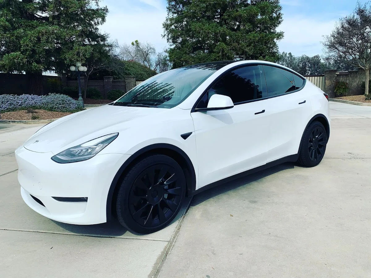 Glamorous Tint