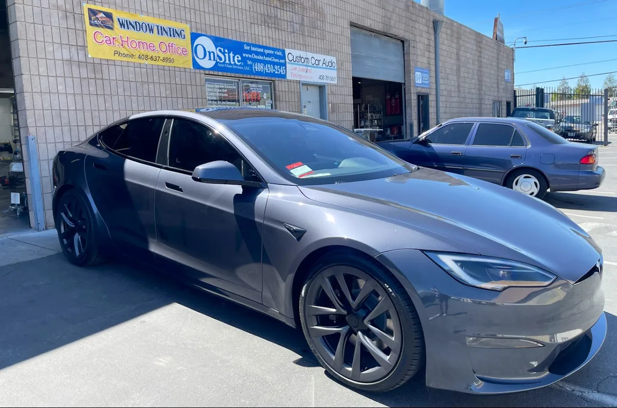 Lam Tint Shop