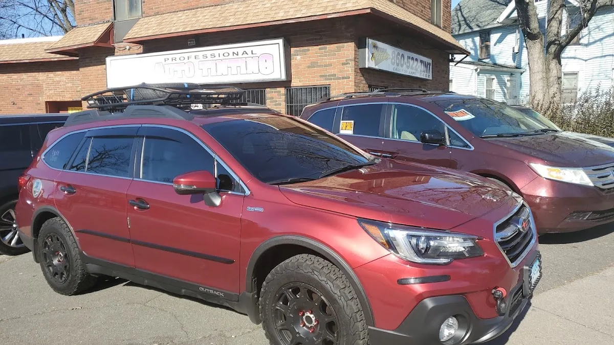 Total Tints (360 New Britain Ave, Hartford, CT): A Decision Guide for Choosing the Right Window Tint Scope