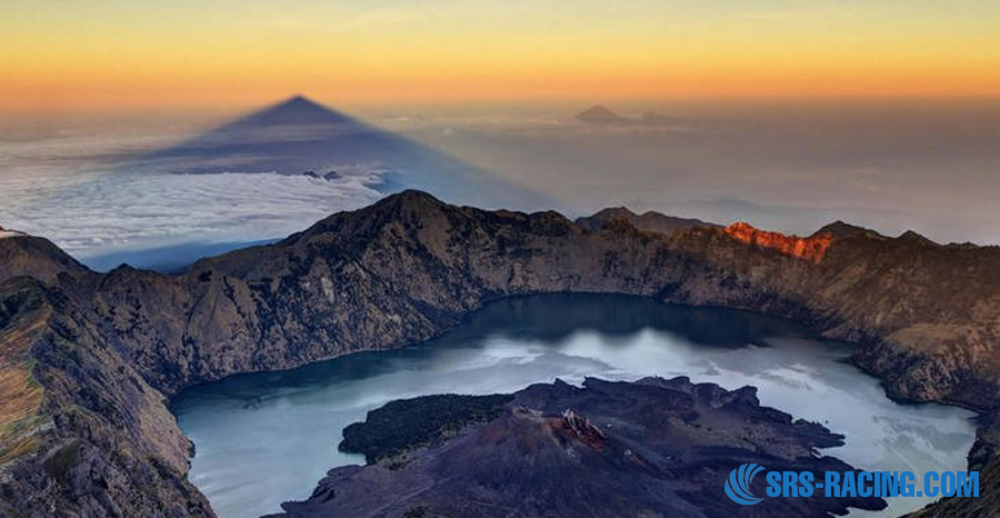 Rinjani Volcano - A Majestic Peak in Lombok